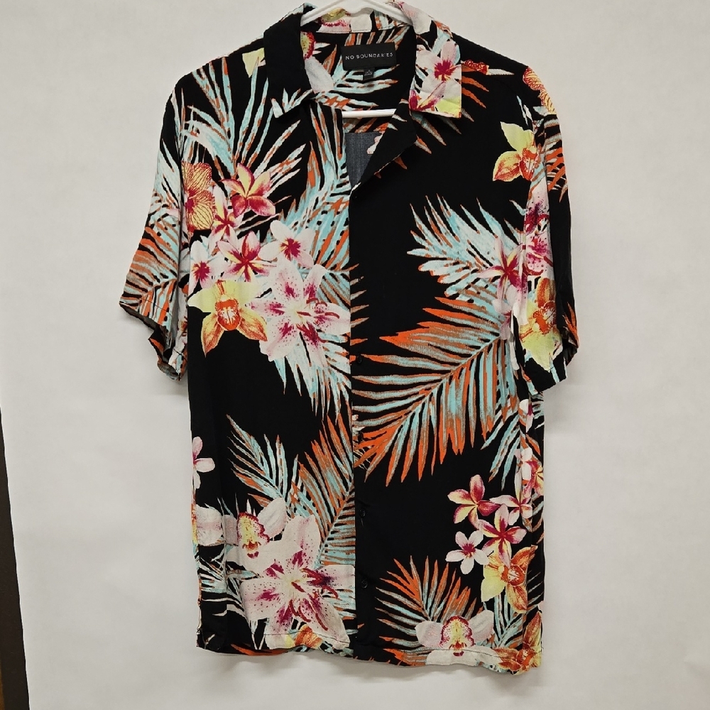No Boundaries Men's Floral Button Down Shirt - Black & Multicolor Size M (38-40)